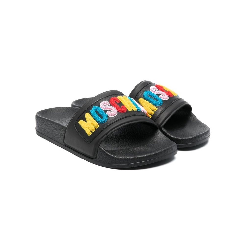 Used Little Girl Moschino Kids
raised logo pool slides